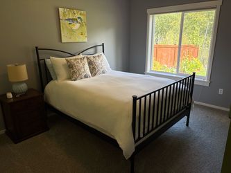 Queen Bed: Frame & Mattress