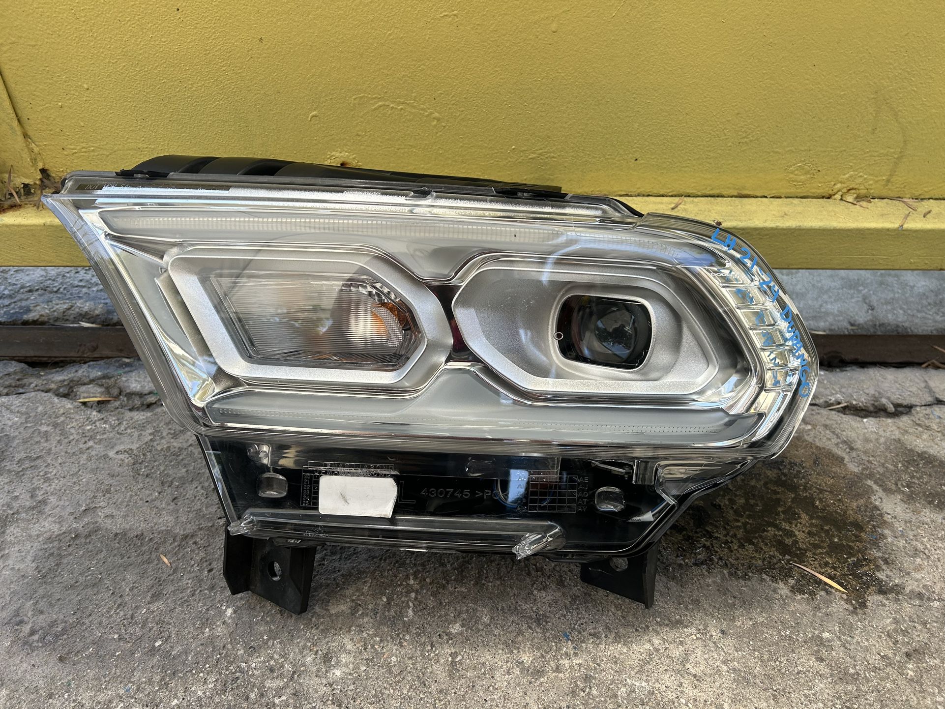 2021-2023 DODGE DURANGO LH HEADLIGHT OEM CHROME