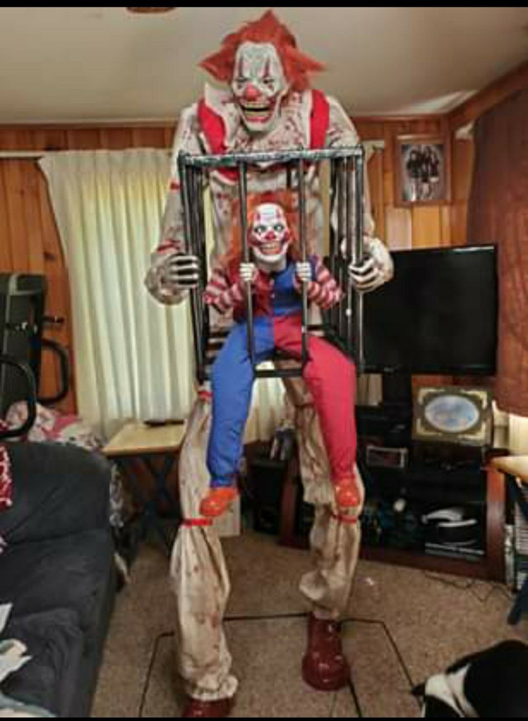 7ft Anamatronic Clown