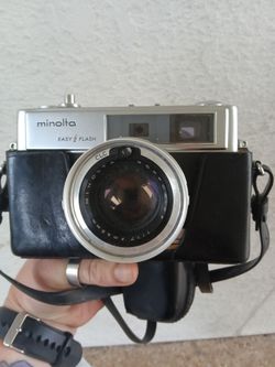 Minolta Hi Matic 9 Easy Flash Camera 35mm
