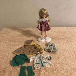 Vintage 1977 Ginny Vogue Doll With Outfits Jacket & Rain Poncho 8” Tall