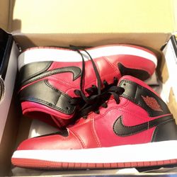 Air Jordan 1 MID Nike