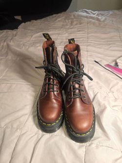 Dr Martens size 6 platform