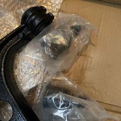 Honda accord 2006 lower control arm