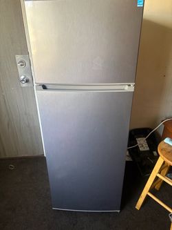 Top Freezer Refrigerator Stainless Steel Look