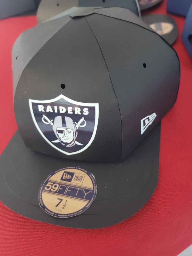 Raiders Hat Gift Box
