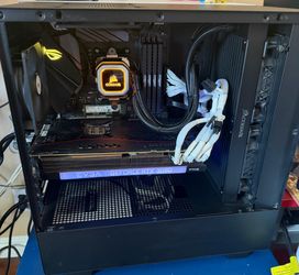 RTX 3080 Ryzen 5 5600X Gaming PC + 3 Curved Monitors