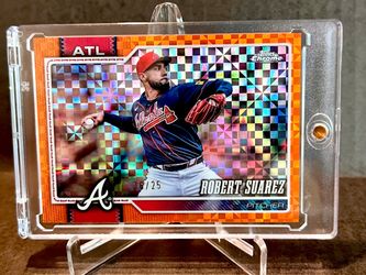 2026 Topps Chrome Robert Suarez Orange X-Fractor /25 #205 San Diego Padres/ Atlanta Braves SP