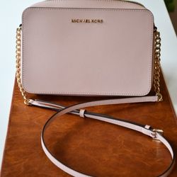 Michael Kors Messenger Bag
