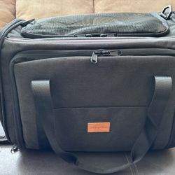 Pet Crate Carrier-New - 17x13 for small pet