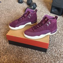 Jordan 12 Bordeaux 