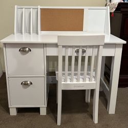 KidKraft Wood Desk