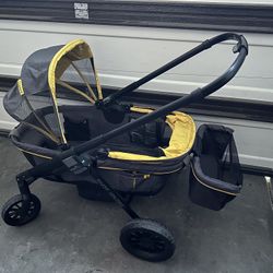 Evenflo Pivot Explore Wagon