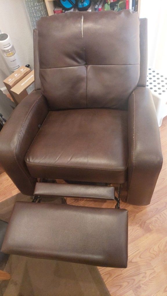 Recliners (Glide & swivel)