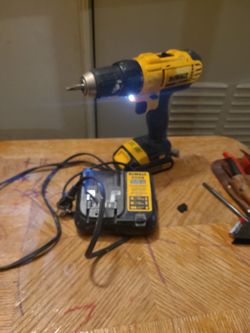 Hammer Drill 20V MAX