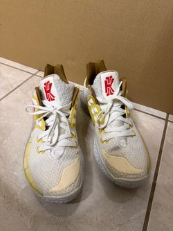 Nike Kyrie 2 Sandy Cheeks Edition