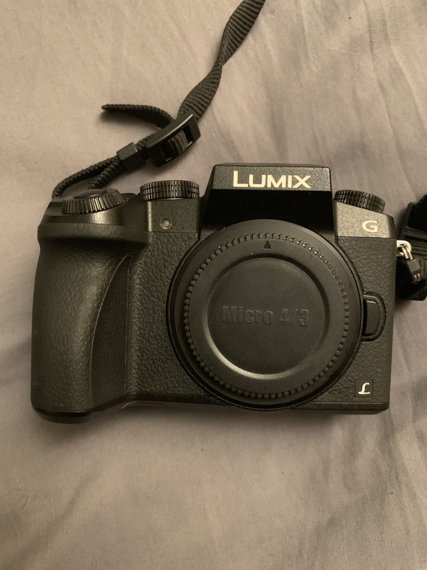 Lumix Panasonic G7 Camera