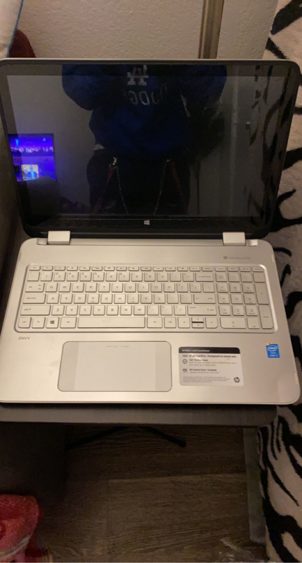 HP DR DRE LAP TOP