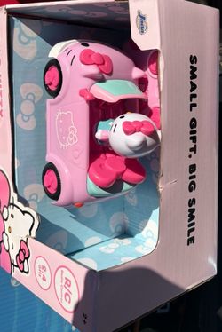 Hello Kitty Pink R/C Ice Cream Truck with Figure – 2.4 GHz Remote Control