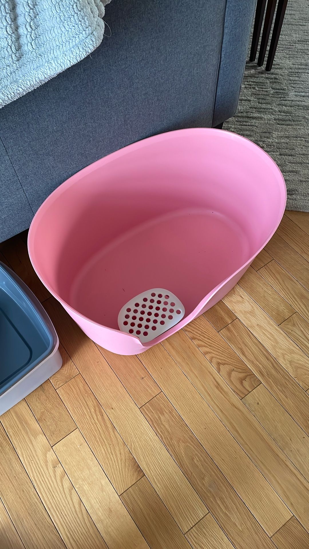 Richell Large Tall-Sided Litter Box Made in the USA