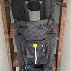 Lille Baby Carrier