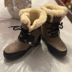Sorel Boots Size 6