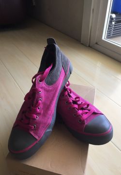 Uggs Australia women’s suede USA size 7 almost new