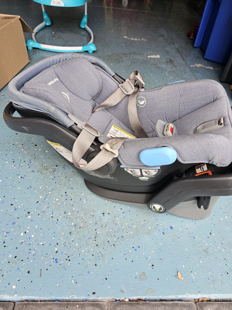 Uppa Baby VISTA Infant Car seat