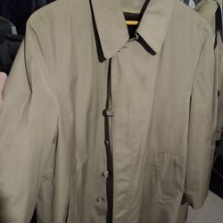 Men's London Fog 40 short tan rain trench coat