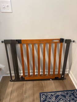 Baby gate