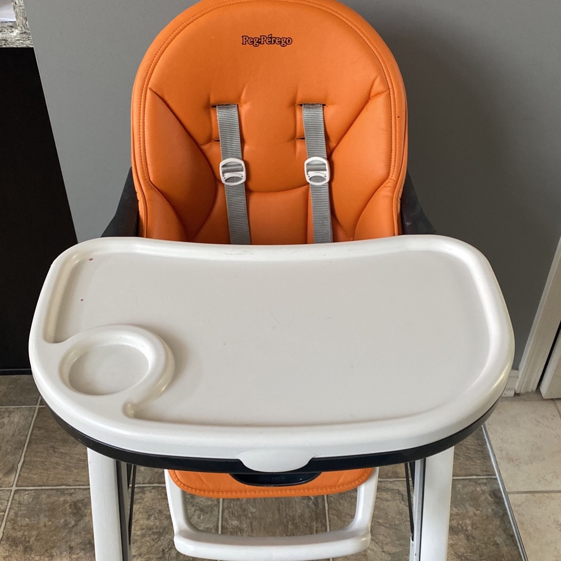 Peg Perego High Chair for Sale in Manalapan Township, NJ OfferUp