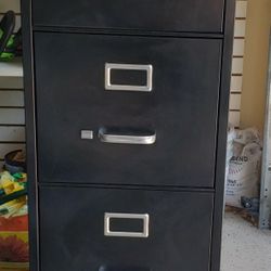 4 Drawer Locking Metal Filing Cabinet 