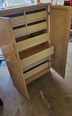 pale blonde oak wardrobe