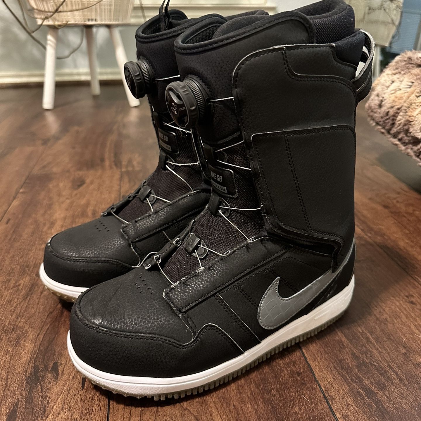 NIKE SB VAPEN X BOA SNOWBOARD BOOT SZ 9 for Sale in Oak Ridge