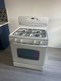 Maytag Gas Stove Range 30" White 4 Burner