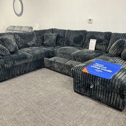 Dark Gray Sofa Sectional W/ Pullout Sleeper & Storage Chaise 