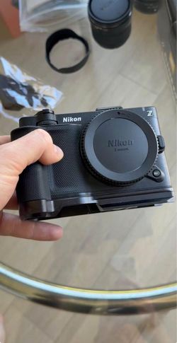 Nikon ZR with card + cage+ screen protector