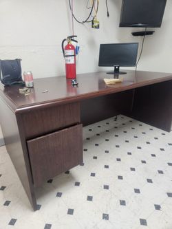 FREE! Wood desk