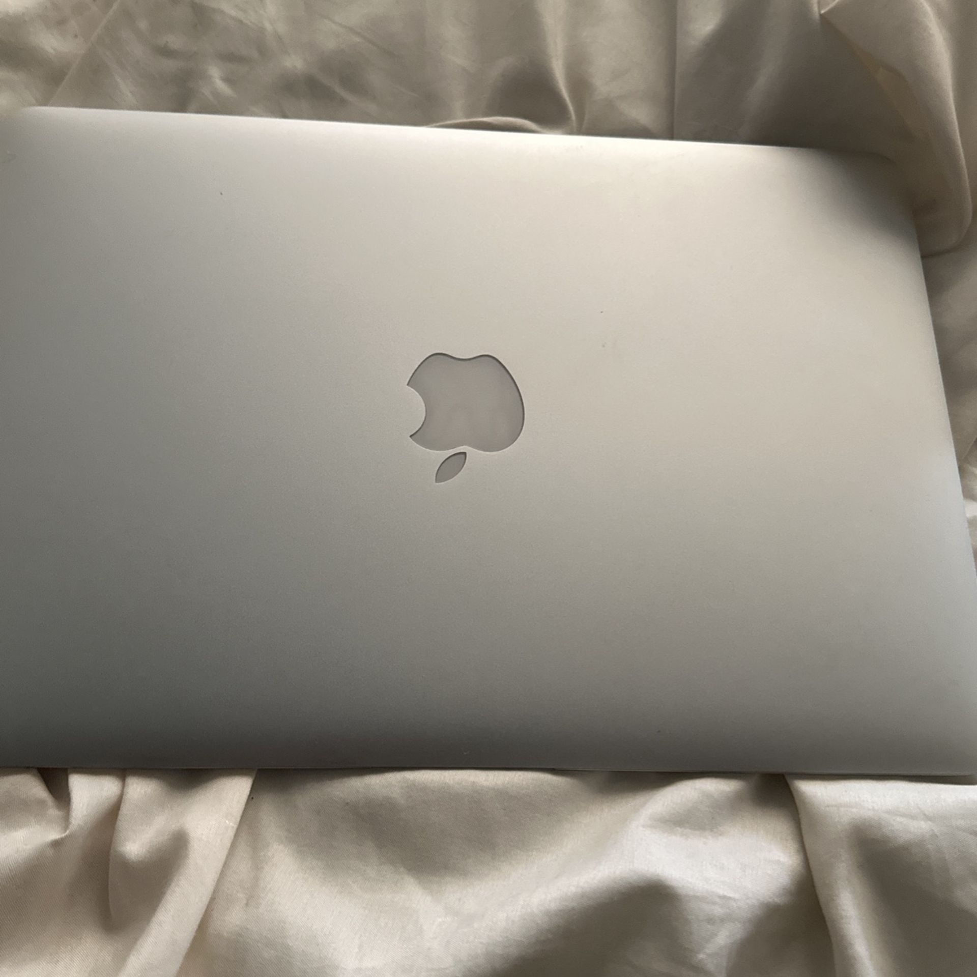 MacBook