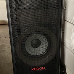LG XBOOM XL9 portable bluetooth speaker