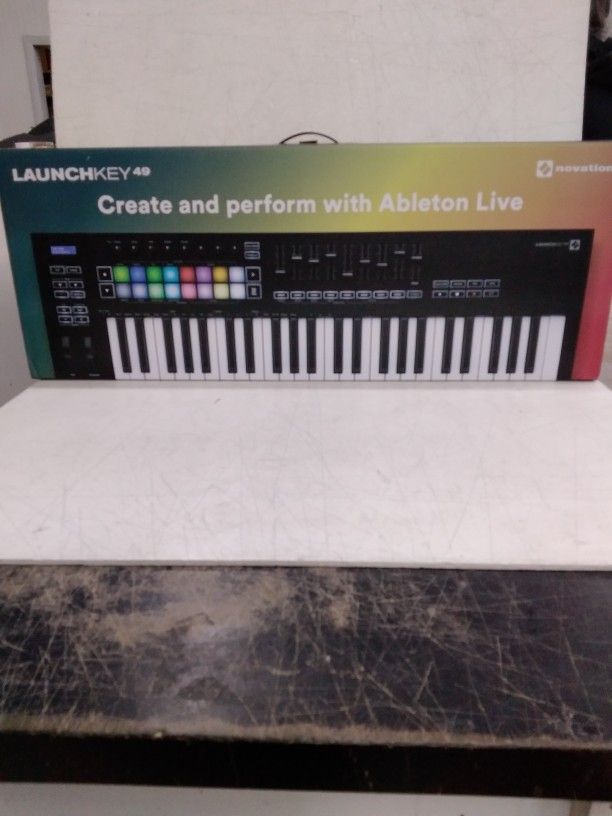 Keyboard Launchkey 49