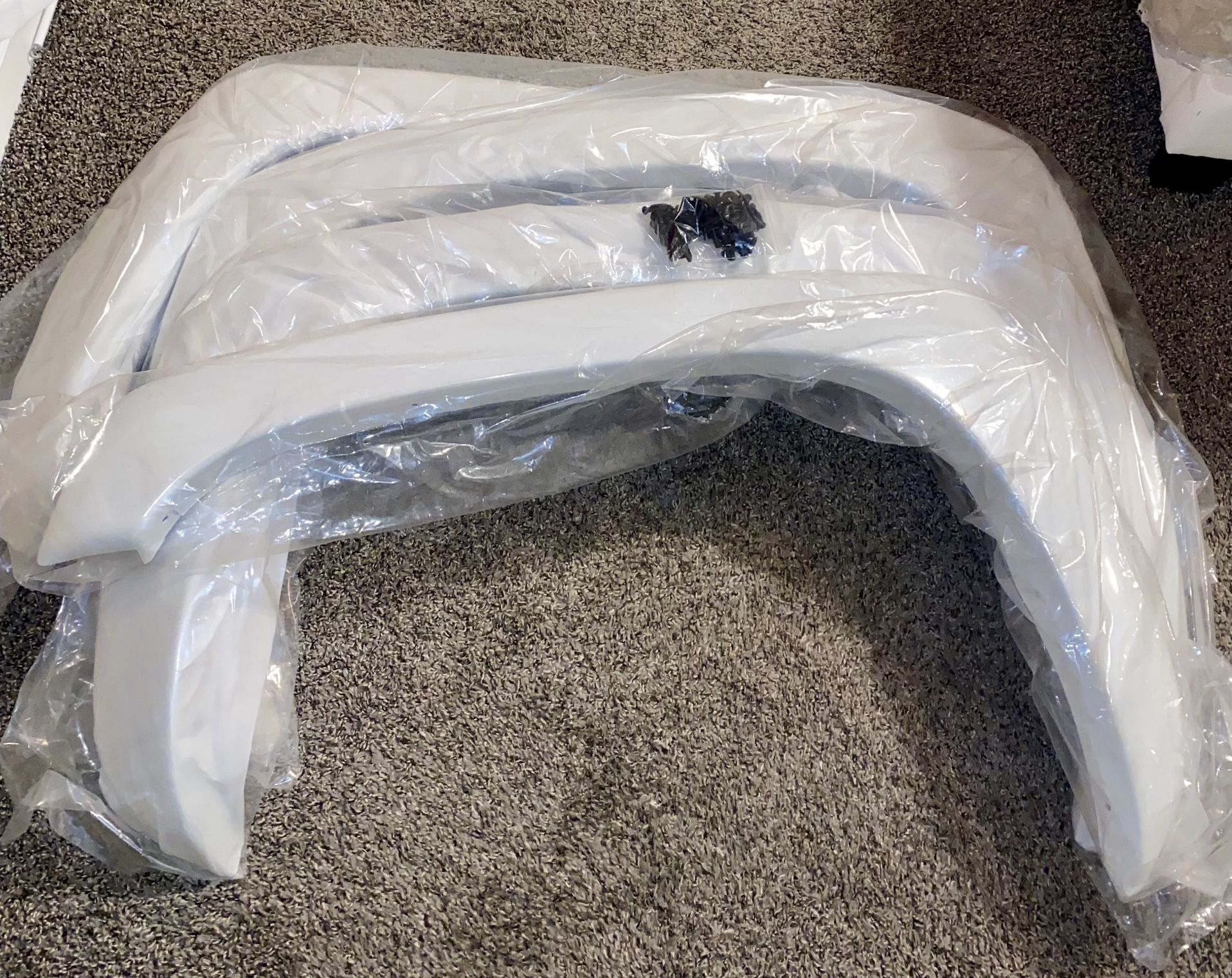 99-06 OEM Chevy Silverado and GMC Sierra White Fender Flares $300