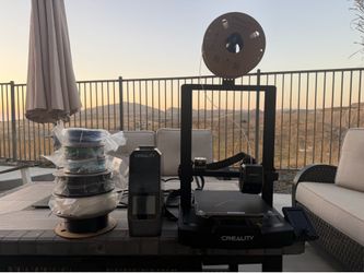NEED GONE ASAP Ender v3 se with spool dryer and 4 big rolls 3 small rolls of filament