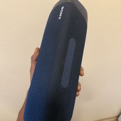 Sony Blue Tooth Speaker 