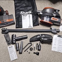 Shark Rocket HV302 Ultra-Light Corded Bagless Vacuum with accesories
