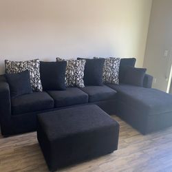 Black Sectional With Ottoman ¡¡NEW IN STOCK!!