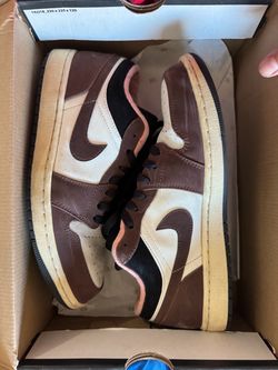 Air Jordan 1 Low mocha Size 10 Men’s