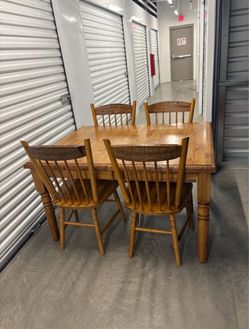 Wood Dining Table and 6 Chairs