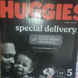 Huggies Size 5. 44 Count 