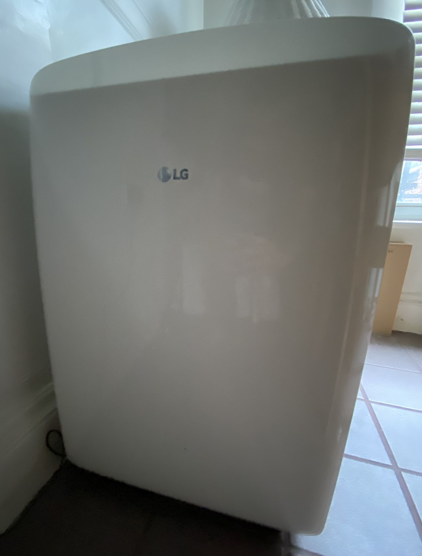 LG Portable AC Model LP0817WSR (8,000 BTU)